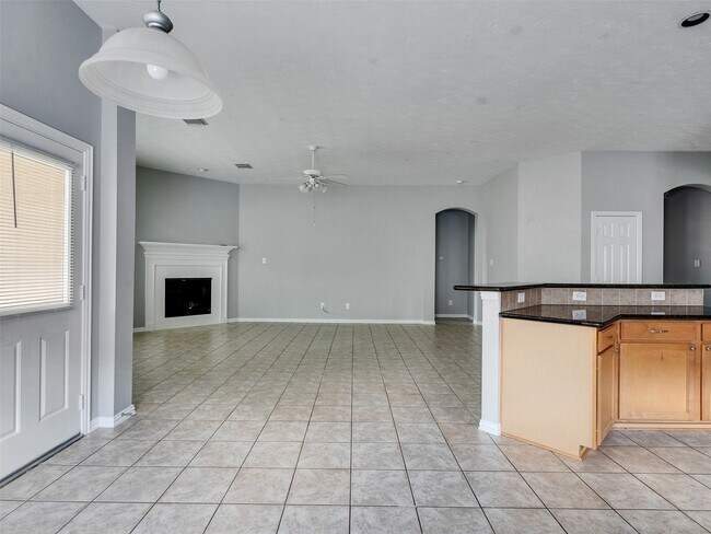 Building Photo - 18011 Outback Lakes Tr