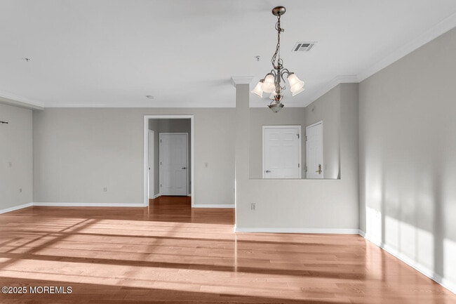 Building Photo - 325 Regency Pl