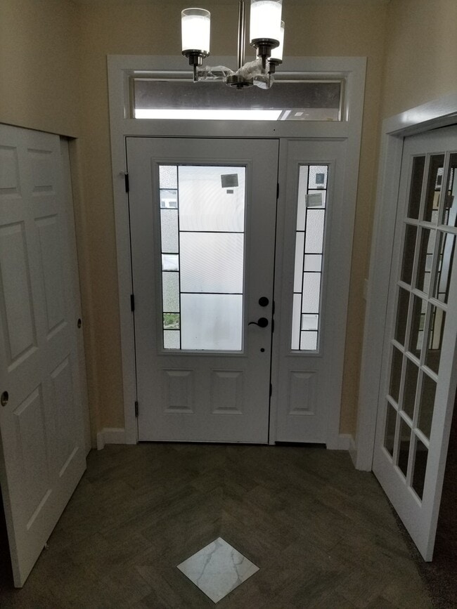 Building Photo - Occupied, do not disturb tenants. West Valley 3 bedroom 2.5 bath plus an office,  custom built re...