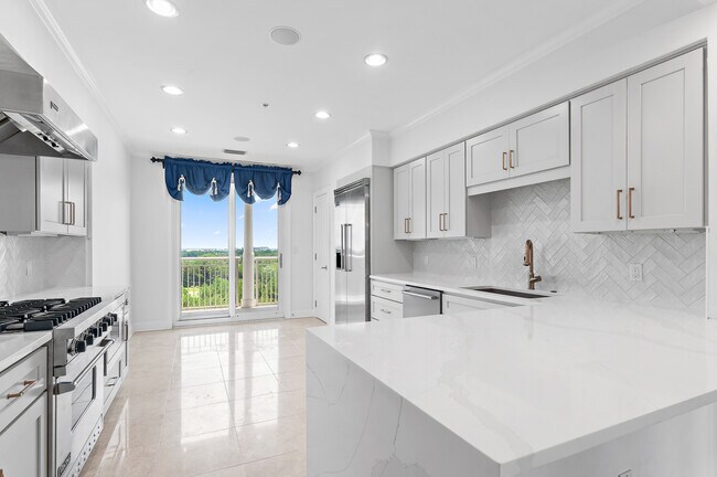 Building Photo - 400 Kelly Plantation Dr