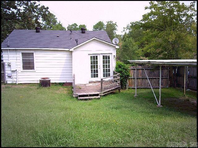 Building Photo - 5919 Woodlawn Dr