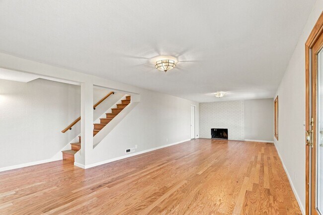 Building Photo - Available Now! One-of-a-Kind Hilltop Estate with Panoramic Almaden Valley Views
