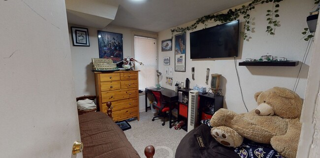 Building Photo - Bassett &amp; Wash, LLC 511WW