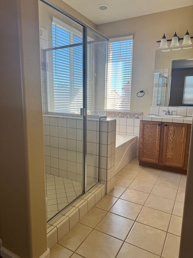 Building Photo - MOVE IN READY!! 3 BEDROOM 2 1/2 BATH HOME FOR RENT IN VILLAS AT COPPER VALLEY