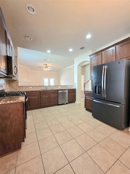 Building Photo - 2215 Conway Cove