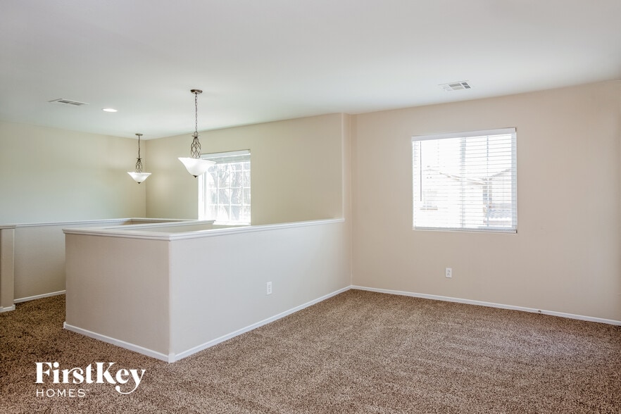 Building Photo - 6109 Casa Antiqua St