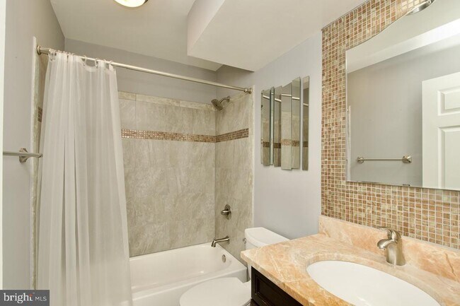 Building Photo - 8614 Oak Chase Cir