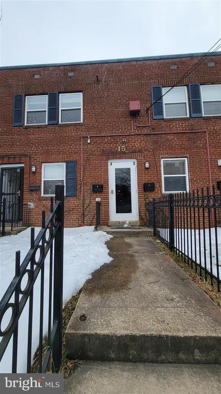 Building Photo - 15 Halley Pl SE