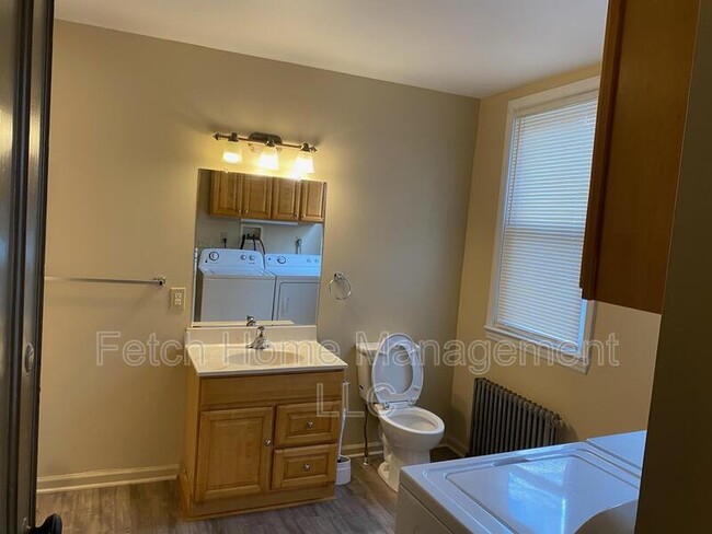 Building Photo - 129 N 2nd St