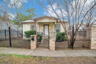 Building Photo - TOBIN HILL COTTAGE