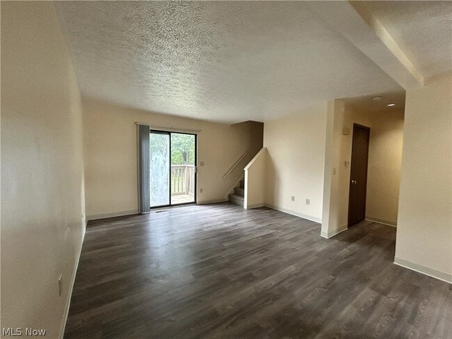 Building Photo - 133 Orchard Dr