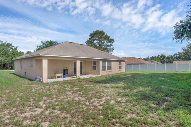 Building Photo - 10621 Cedar Forest Cir