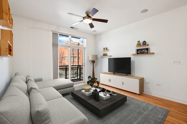 Building Photo - 1515 S Halsted St