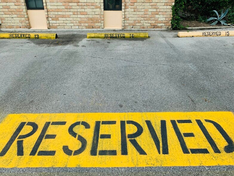 Reserved Parking at the condo. 407 E 45th St (45th and Duval) Austin 78751 - 407 E 45th St #116