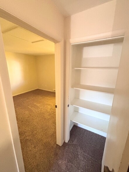 Building Photo - 13933 E Oxford Pl