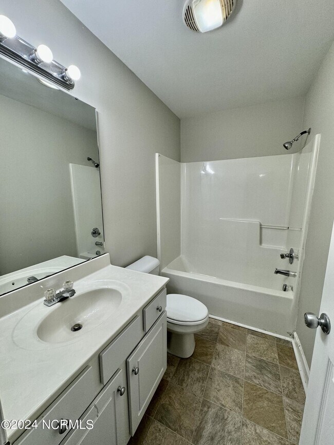 Building Photo - 4208 Brook Creek Ln