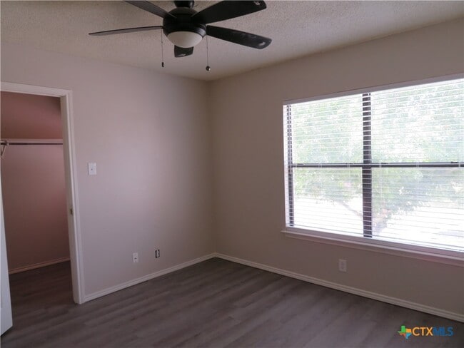 Building Photo - 1093 Stone Branch