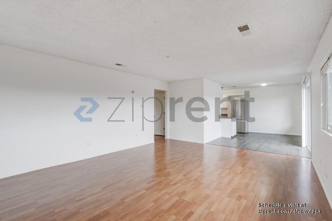 Building Photo - 966 Borden Villa Dr