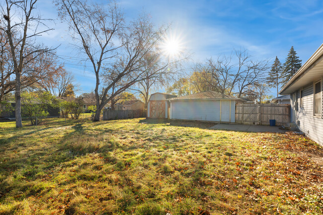 Building Photo - 11633 Crooked Lake Blvd