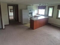 Building Photo - 423 N East St