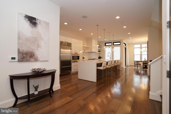 Building Photo - 44655 Provincetown Dr