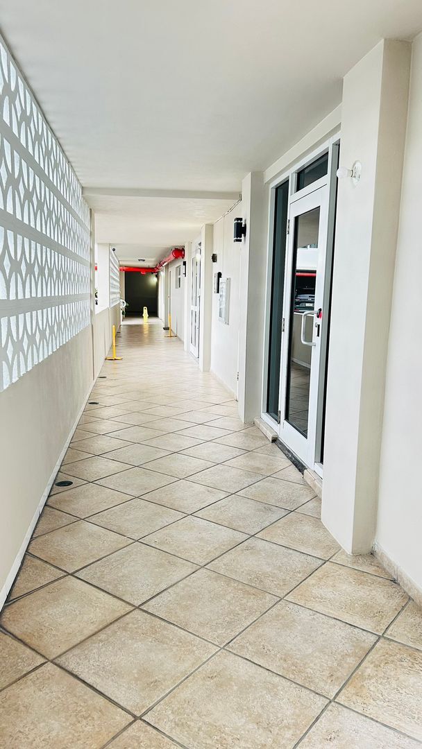 Building Photo - Stunning Waterfront One-Bedroom Apartment with Spectacular Views!