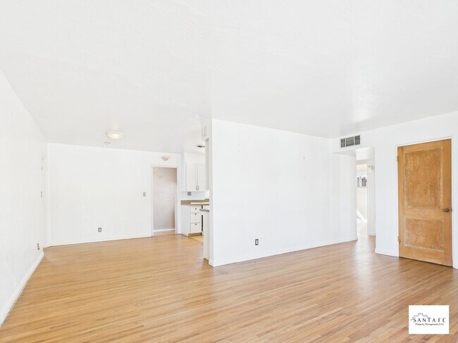 Building Photo - Northside Single Family Home with Ample Space Available Now!