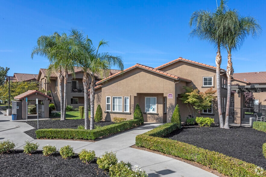 Fresno Apartments With Washer And Dryer Washer And Dryer In Unit Fresno Ca Apartments Apartment Finder