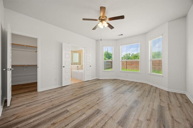 Building Photo - 7930 Tindarey Maple Trace