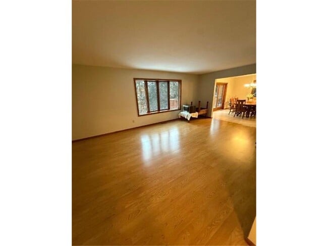 Building Photo - 1072 Buck Ridge