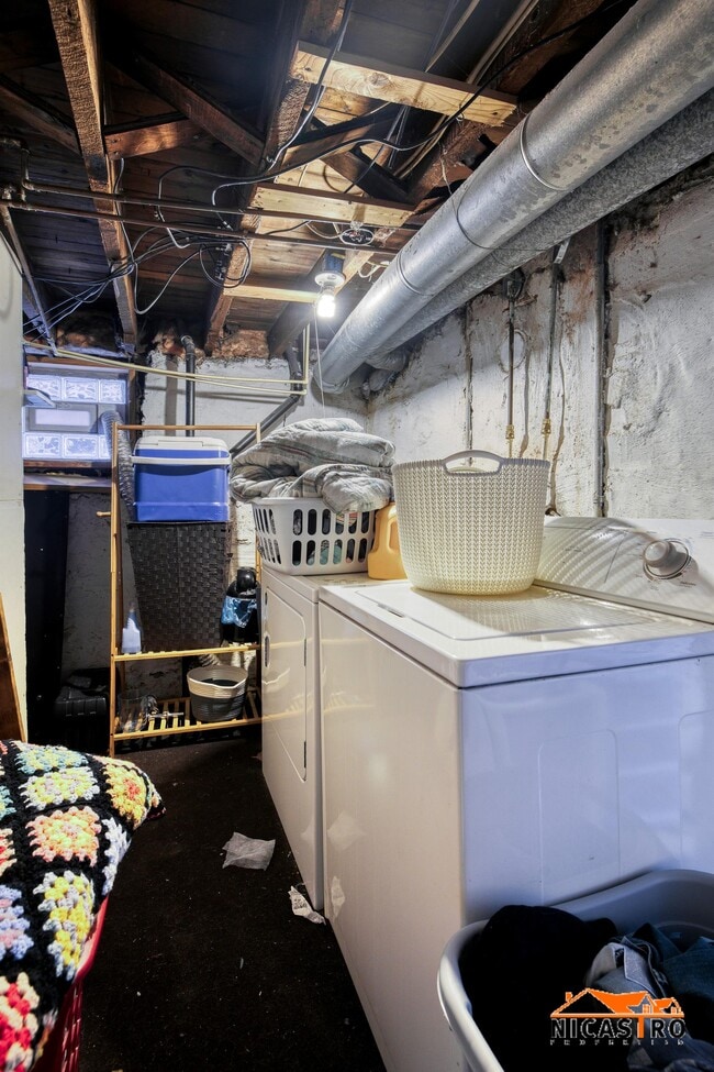 Building Photo - 245 Collins Ave