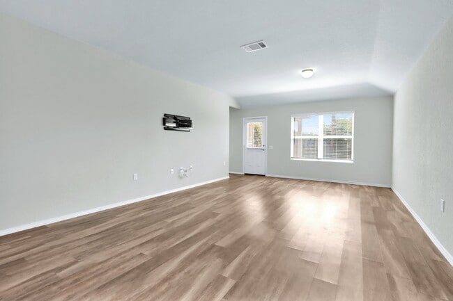 Building Photo - 6854 Hibiscus Falls