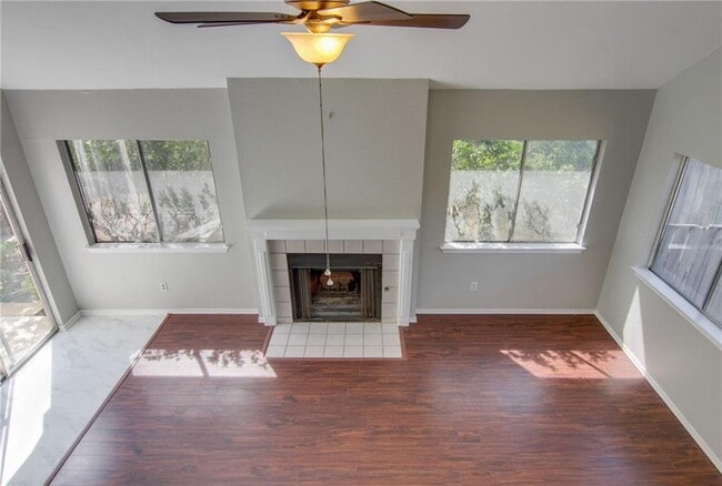 Building Photo - 6415 Jennings Dr