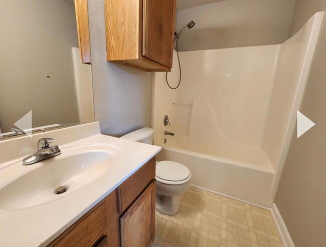 Building Photo - 3-Bed, 2-Bath Home in Benton – Available a...