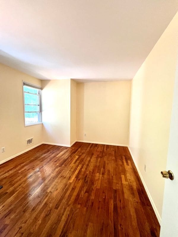 Building Photo - 35 Broadway, 2