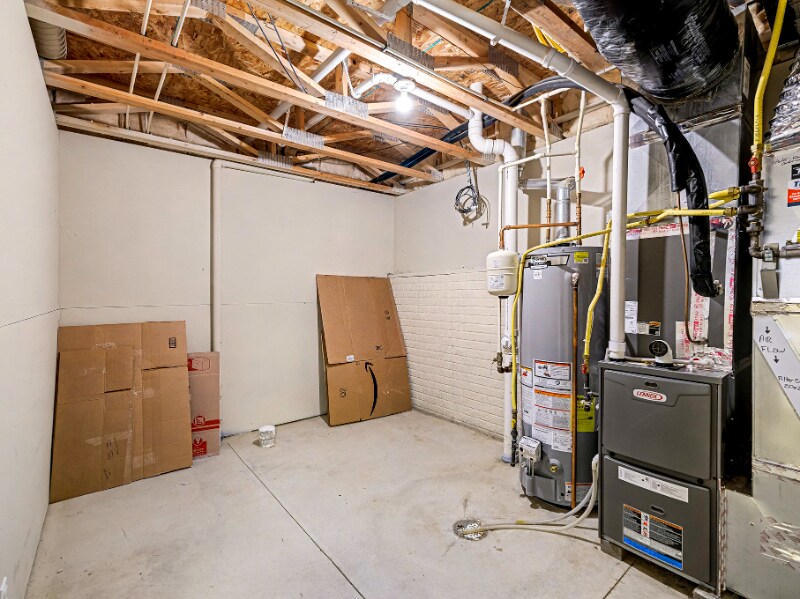 Building Photo - 16431 Cary St