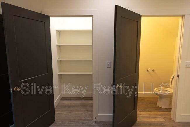 Building Photo - 1987 Hwy 411