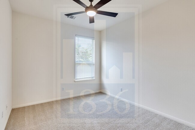 Building Photo - 872 Centerra Hills Cir