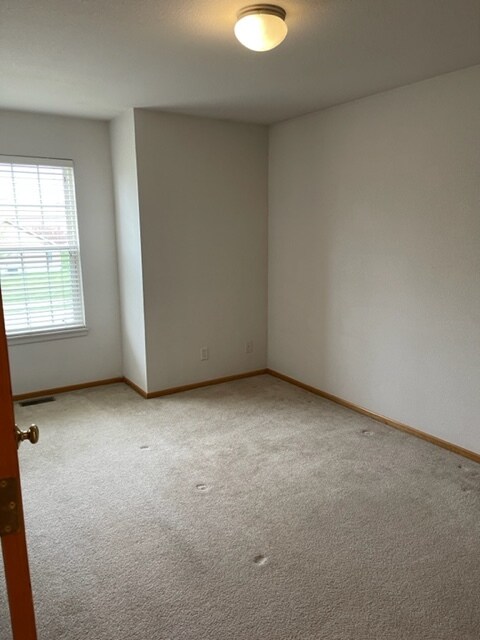 Building Photo - 2724 Coralberry Ct