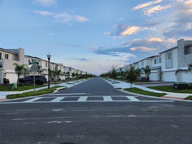 Building Photo - 108 Bogey Dr