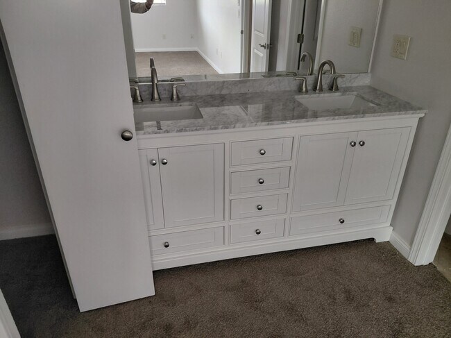 Building Photo - 5612 Galloping Way