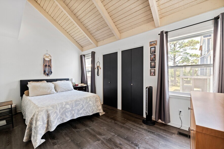 Comes unfurnished - 8439 River Rd