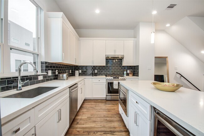 Building Photo - 2717 Eado Grove Ln