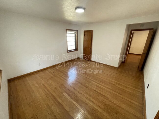 Building Photo - 2944 Moniteau Dr