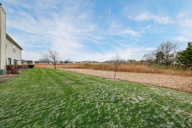 Building Photo - 904 Waterford Ln