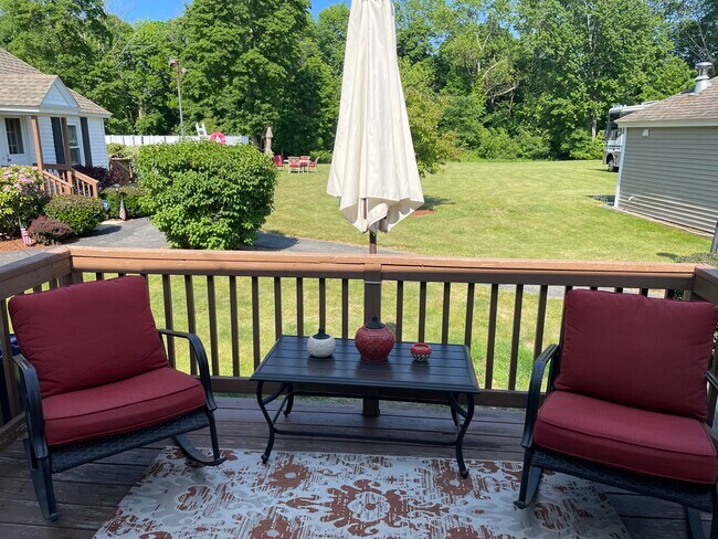 Deck - 529 Hildreth St