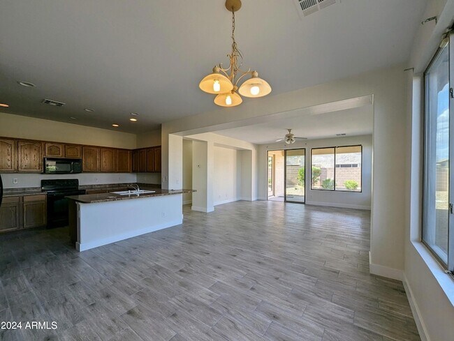Building Photo - 15432 W Tasha Cir