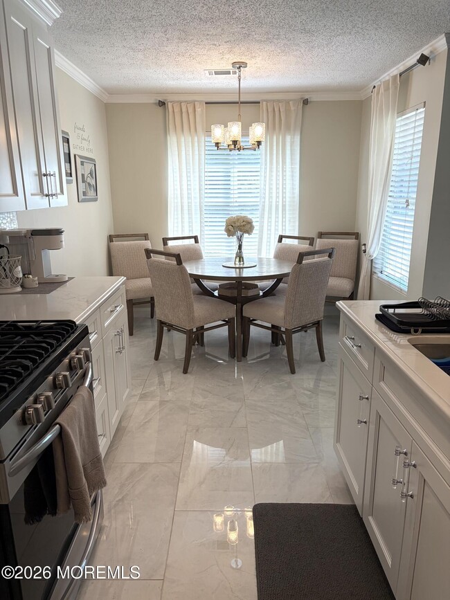 Building Photo - 2111 Waters Edge Dr