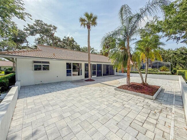 Building Photo - 5708 Garden Lakes Fern