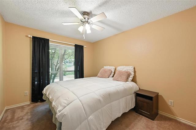 Building Photo - 3201 Oleander Ct
